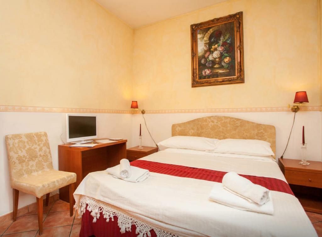 Residenza Camilla Pensión 3*