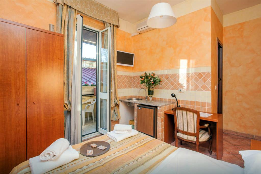 Pensión Residenza Camilla 3*