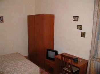 Residenza Camilla Pensión 3*