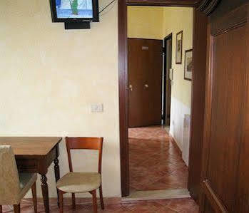Residenza Camilla Pensión 3*